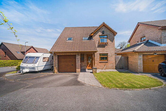 4 Bedroom Detached House For Sale In St. Michaels Way, Brackla, Bridgend, CF31