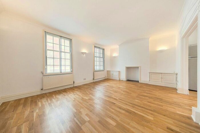 2 Bedroom Flat To Rent In Fulham High Street, Fulham, London, SW6