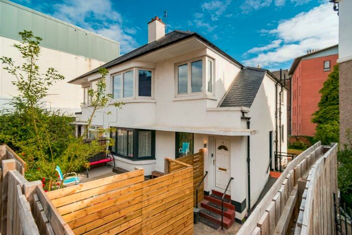 2 Bedroom Villa To Rent In Logie Green Road, Canonmills, Edinburgh, EH7