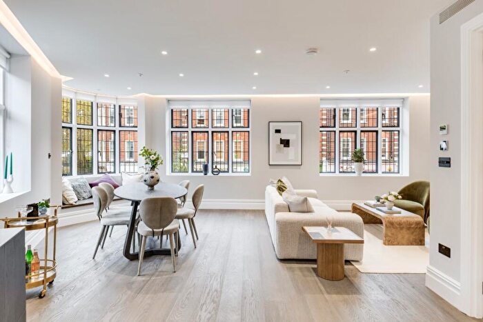 4 Bedroom Apartment To Rent In St. Johns Wood High Street, St John's Wood, London, NW8