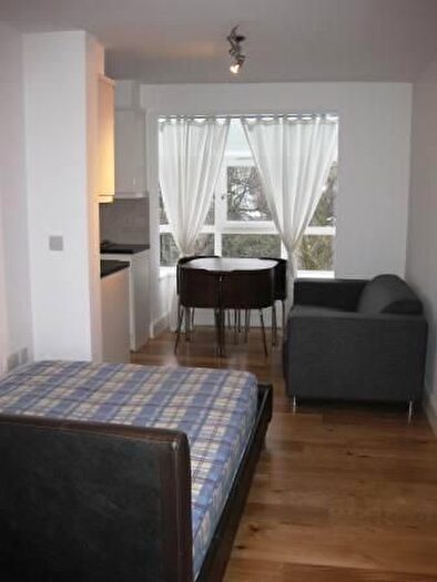 Studio To Rent In Bride Street, Islington, N7