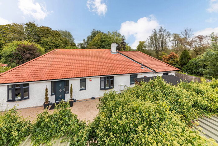 3 Bedroom Detached Bungalow For Sale In Appletree Road, Chipping Warden, OX17