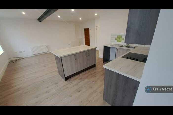 2 Bedroom Flat To Rent In Bull Street, Burnley, BB11