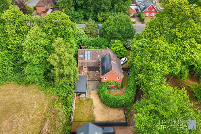 5 Bedroom Detached House For Sale In Earlham Road, Norwich, NR4