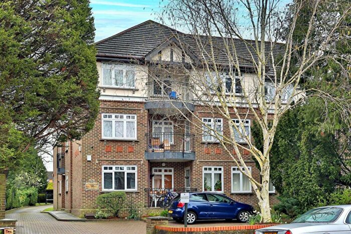 2 Bedroom Apartment To Rent In Worcester Road, SM2