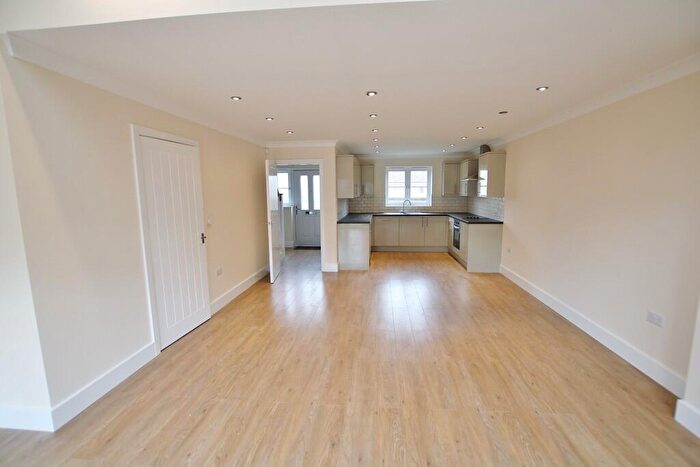 5 Bedroom Detached House To Rent In Main Street, Hockwold, IP26