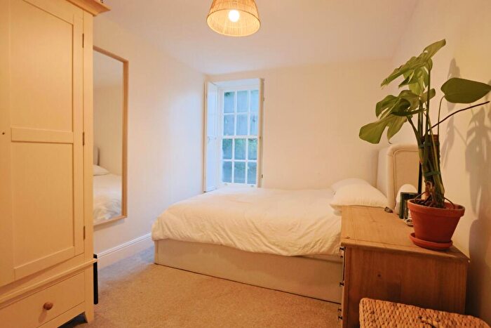 2 Bedroom Apartment To Rent In Garden Flat, Aberdeen Road, Bristol, BS6