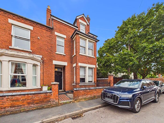 8 Bedroom Semi Detached House For Sale In St. Pauls Road, Gloucester, GL1