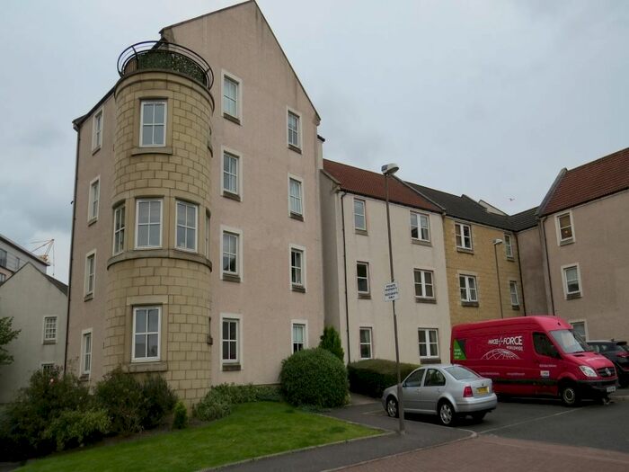 2 Bedroom Flat To Rent In Newhaven Place, Newhaven, Edinburgh, EH6