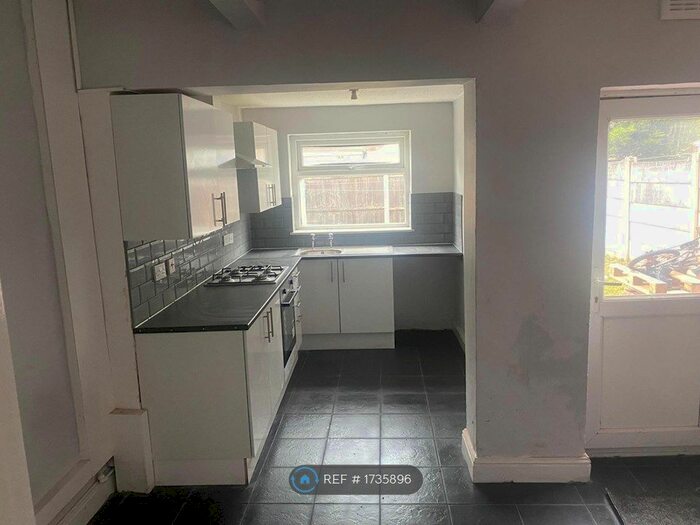 3 Bedroom Terraced House To Rent In Mentmore Crescent, Liverpool, L11