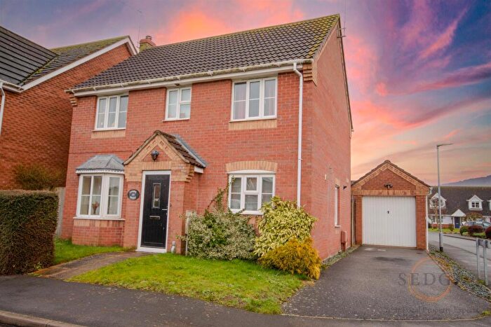 4 Bedroom Detached House For Sale In Cowbit, PE12