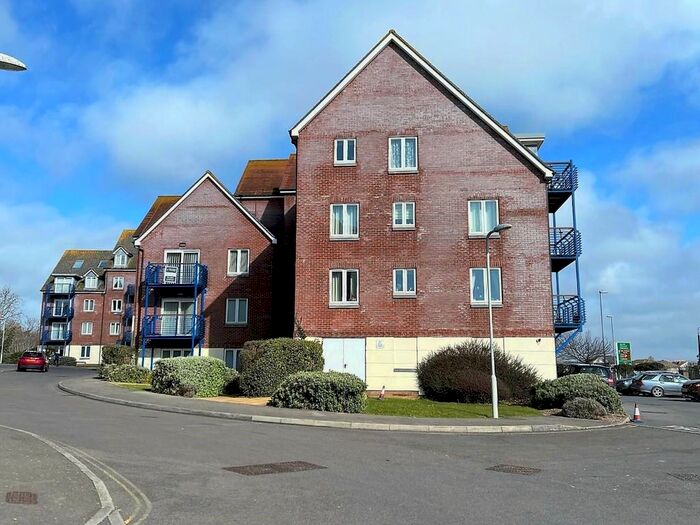 2 Bedroom Flat To Rent In Corscombe Close, Weymouth, DT4