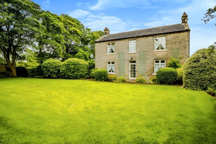 4 Bedroom Detached House For Sale In Lane Side, Kirkburton, Huddersfield, West Yorkshire, HD8