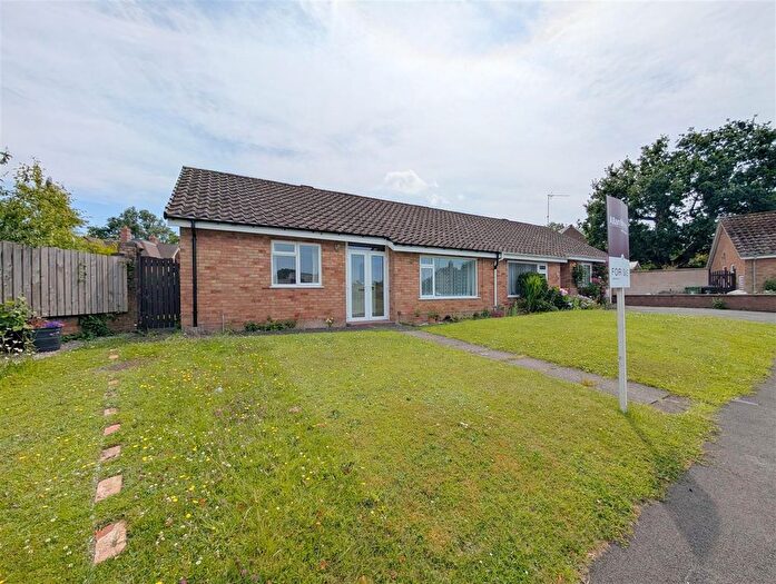 2 Bedroom Semi-detached Bungalow For Sale In Walwyn Road, Colwall, Malvern, WR13