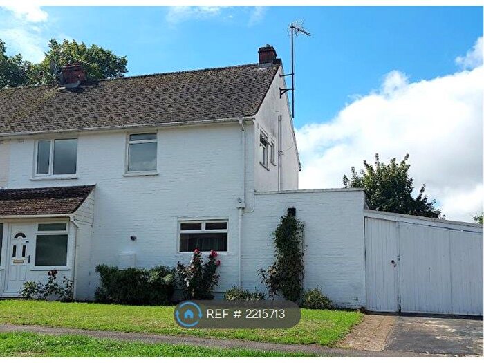 3 Bedroom Semi-Detached House To Rent In Maple Crescent, Basingstoke, RG21