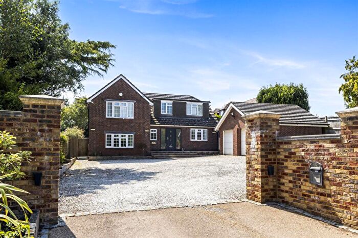 5 Bedroom Detached House For Sale In Mill Lane, Worthing, BN13