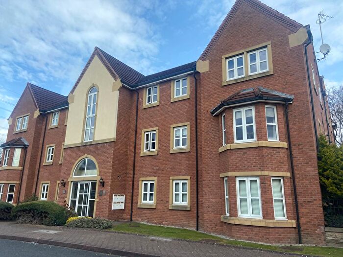 2 Bedroom Flat To Rent In Holford Moss, Runcorn, WA7
