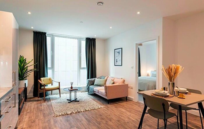 1 Bedroom Apartment To Rent In The Almere Avebury Boulevard, Milton Keynes, Buckinghamshire, MK9