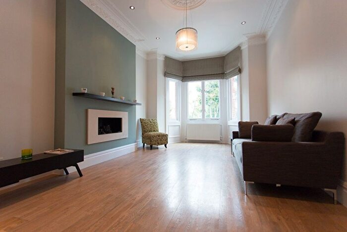 1 Bedroom Flat To Rent In Grd Floor Flat, Willoughby Road, Hampstead, NW3
