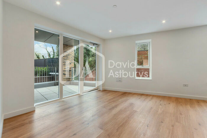 2 Bedroom Apartment To Rent In Mary Neuner Road, Crouch End, London, N8