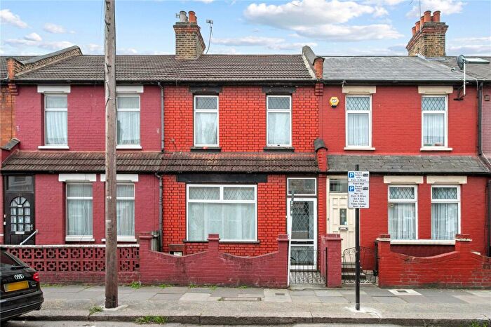 3 Bedroom Terraced House To Rent In Rosebery Avenue, London, N17