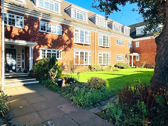 2 Bedroom Flat For Sale In Alma Terrace, Fulford, York, YO10
