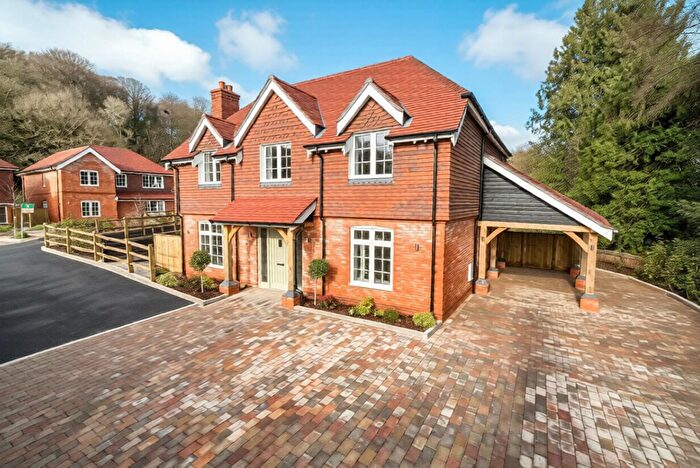 4 Bedroom Detached House For Sale In Critchmere Hill, Haslemere, GU27
