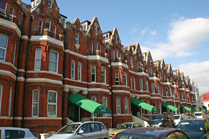 Flat To Rent In Durley Gardens, Bournemouth, BH2