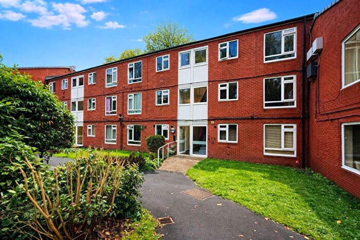2 Bedroom Flat For Sale In Apartment, Loxley Court Limbrick Close, Sheffield, South Yorkshire, S6