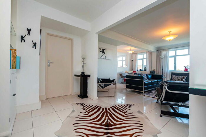 2 Bedroom Flat For Sale In Viceroy Court, Lord Street, Southport, PR8