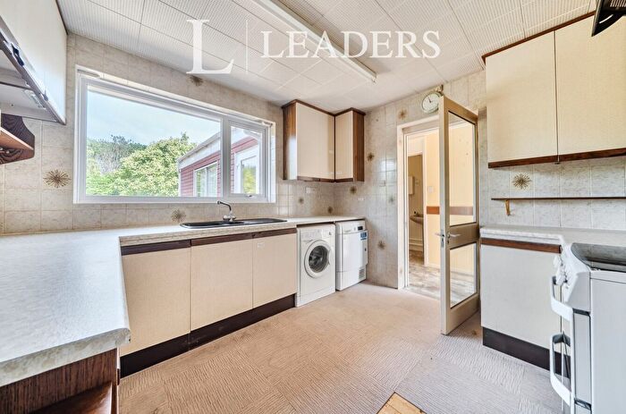 3 Bedroom Bungalow For Sale In Denbeigh Drive, Tonbridge, Kent, TN10