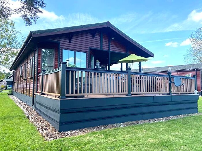 2 Bedroom Park Home For Sale In Brookview, Lound Hall Estate, Bothamsall, Retford, DN22