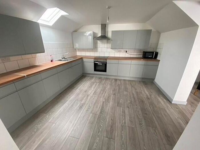 1 Bedroom Flat To Rent In Hill Street, Stoke-On-Trent, ST4