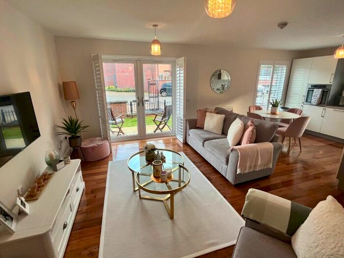 2 Bedroom Flat To Rent In Wintour Lane, Currie, Edinburgh, EH14