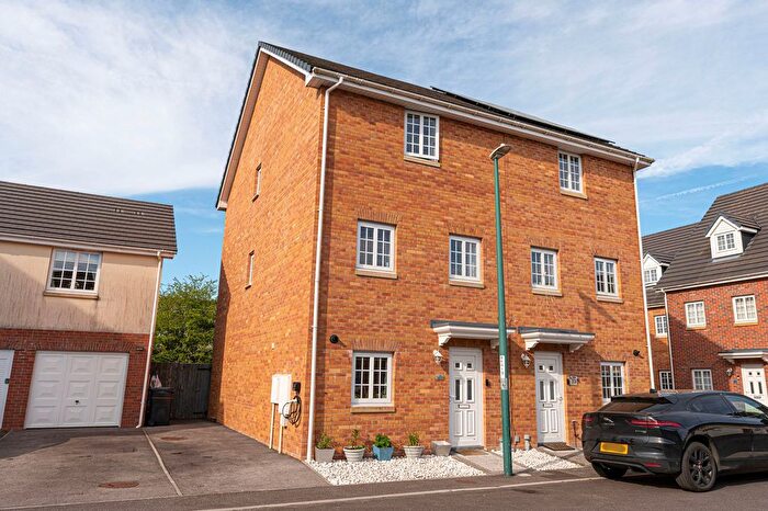 4 Bedroom Semi Detached House For Sale In Milfraen View, Brynmawr, NP23