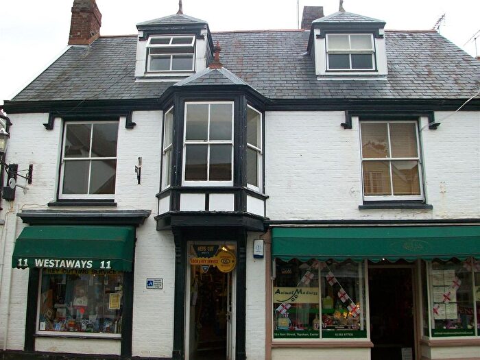3 Bedroom Maisonette To Rent In Fore Street, Topsham, Exeter, EX3