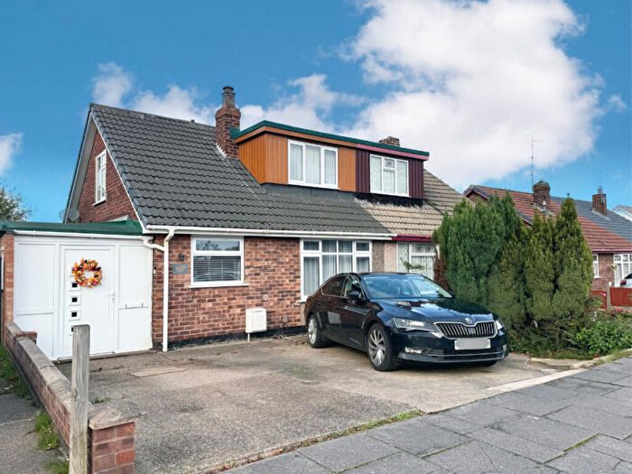 4 Bedroom Detached Bungalow For Sale In Park Hall Road, Mansfield, NG19