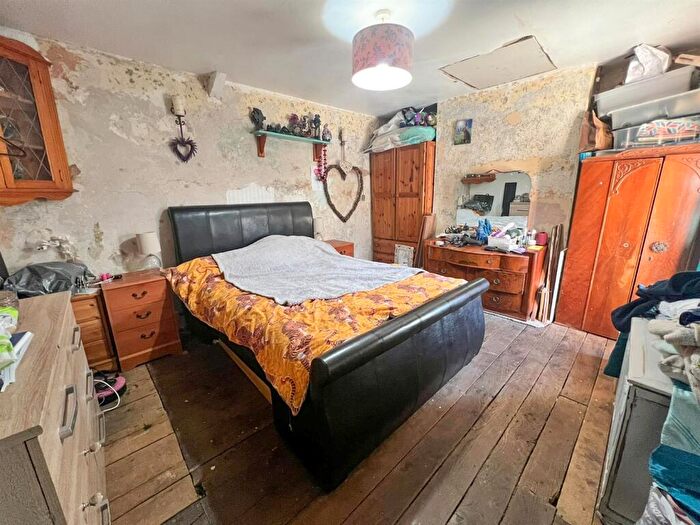 3 Bedroom End Of Terrace House For Sale In Forge Row, Lydbrook, GL17