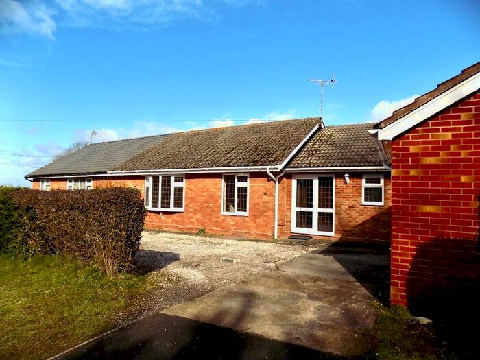 3 Bedroom Bungalow To Rent In Main Street, Clifton Campville, B79