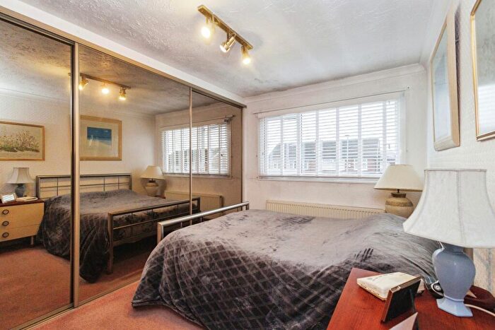 3 Bedroom Semi-Detached House For Sale In Newport Road, Haughton Green, Denton, Greater Manchester, M34