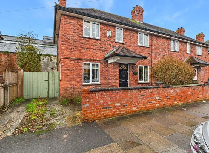 3 Bedroom Semi Detached House For Sale In St. Pauls Street South, Cheltenham, GL50