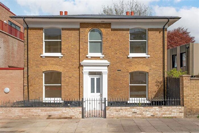 4 Bedroom House For Sale In Geoffrey Road, Brockley, SE4