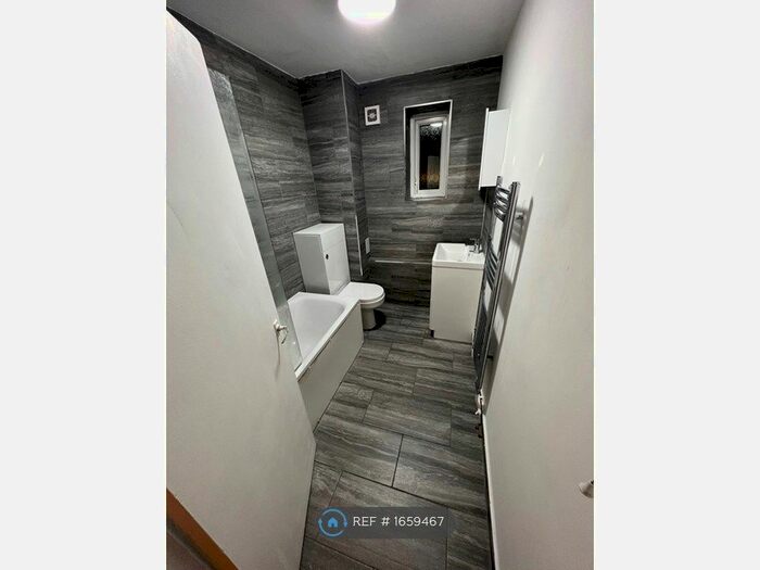 1 Bedroom Flat To Rent In Dahlia Road, London, SE2