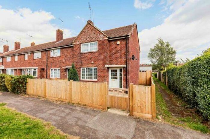 2 Bedroom House To Rent In Silkstead Avenue, Havant, PO9