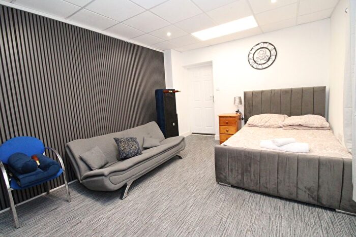 1 Bedroom Flat To Rent In Biscot Road, Luton, LU3