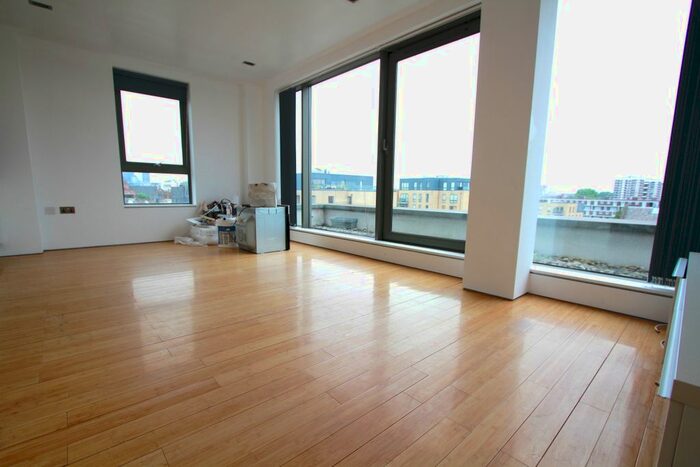 2 Bedroom Flat To Rent In Kingsland Road, Hackney, E8