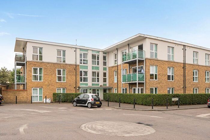 1 Bedroom Flat For Sale In Nicholls Close, Caterham, CR3