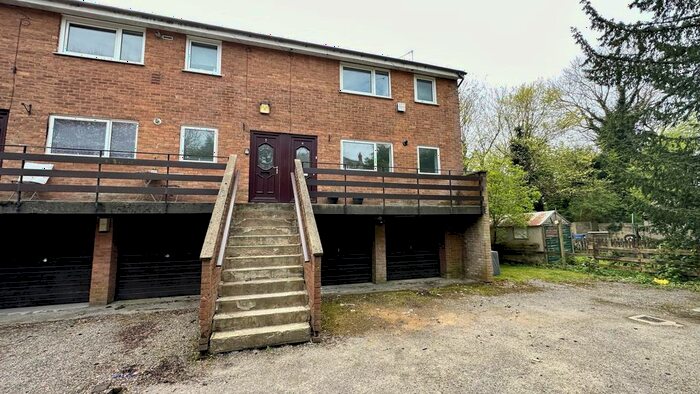 1 Bedroom Flat To Rent In Victoria Court, Preston, Lancashire, PR2