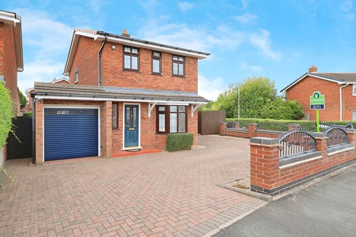 3 Bedroom Detached House For Sale In Dunster Grove, Perton Wolverhampton, Staffordshire, WV6