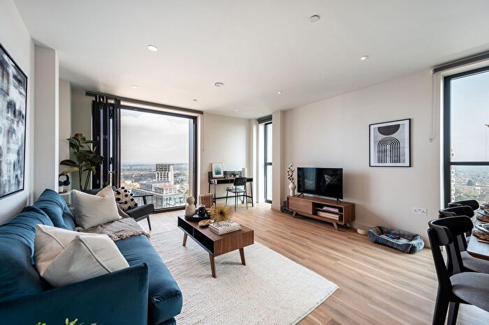 2 Bedroom Flat To Rent In Ten Degrees, Croydon, CR0
